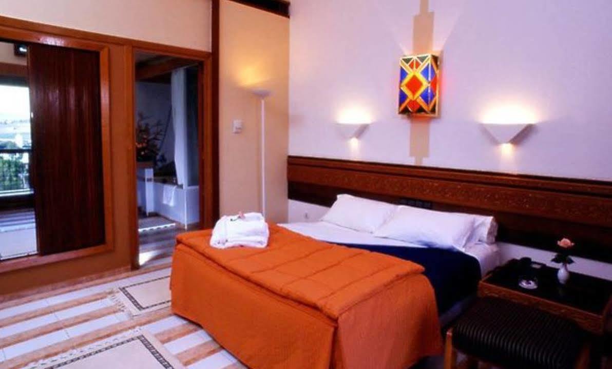 Sidi Harazem Hotell Eksteriør bilde